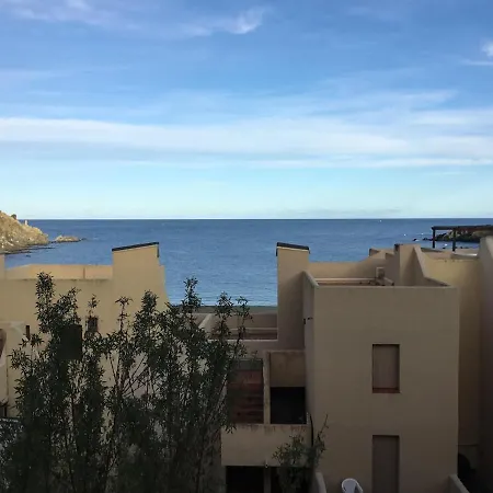 Duplex Vue Mer Plage Au Pied De La Residence Crique Cerbere Banyuls Apartament Cerbère